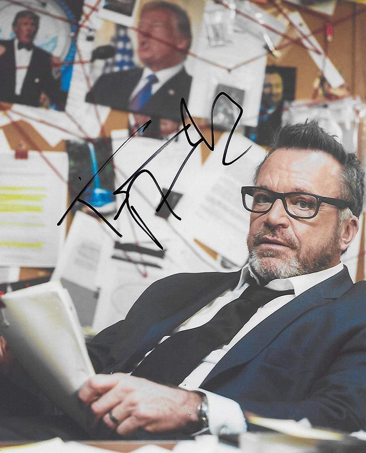 Tom Arnold actor signed autographed, 8x10 Photo. proof COA star