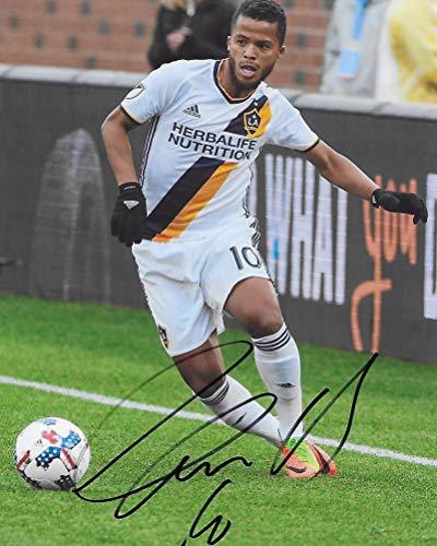 Giovani Dos Santos, Los Angeles Galaxy, signed, autographed, Soccer 8x10 Photo, Coa with the Proof Photo will be included