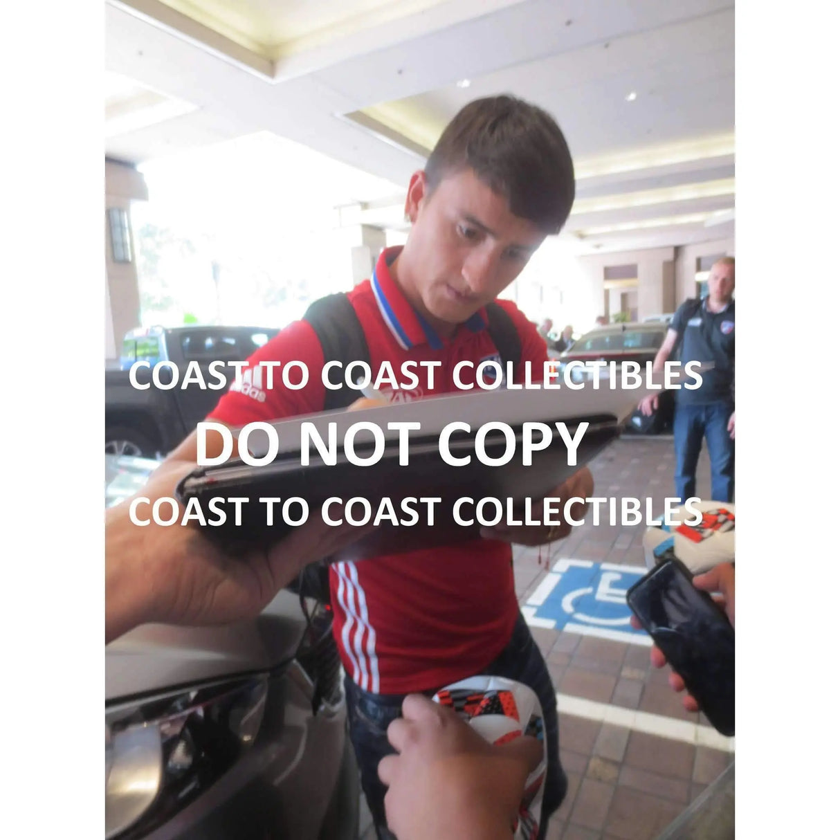 Mauro Diaz, FC Dallas, Argentine, Signed, Autographed, 8x10 Photo, a Coa with the Proof Photo of Mauro Signing the Ball Will Be Included.