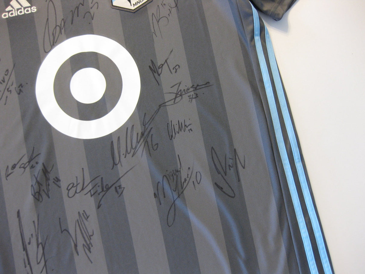 2018 Minnesota united FC team, signed, autographed, soccer jersey - COA and Proof Photos Included