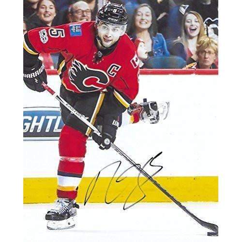 Mark Giordano, Calgary Flames, Signed, Autographed, NHL, Hockey, 8X10 Photo, a COA with the Proof Photo of Mark Signing Will Be Included.