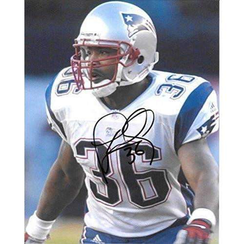 Lawyer Milloy, New England Patriots, Signed, Autographed, 8X10 Photo, a COA with the Proof Photo of Lawyer Signing Will Be Included.