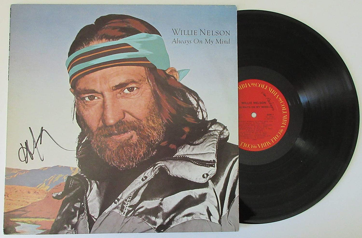 Willie Nelson signed Always on My Mind album vinyl record COA Proof Beckett STAR autographed