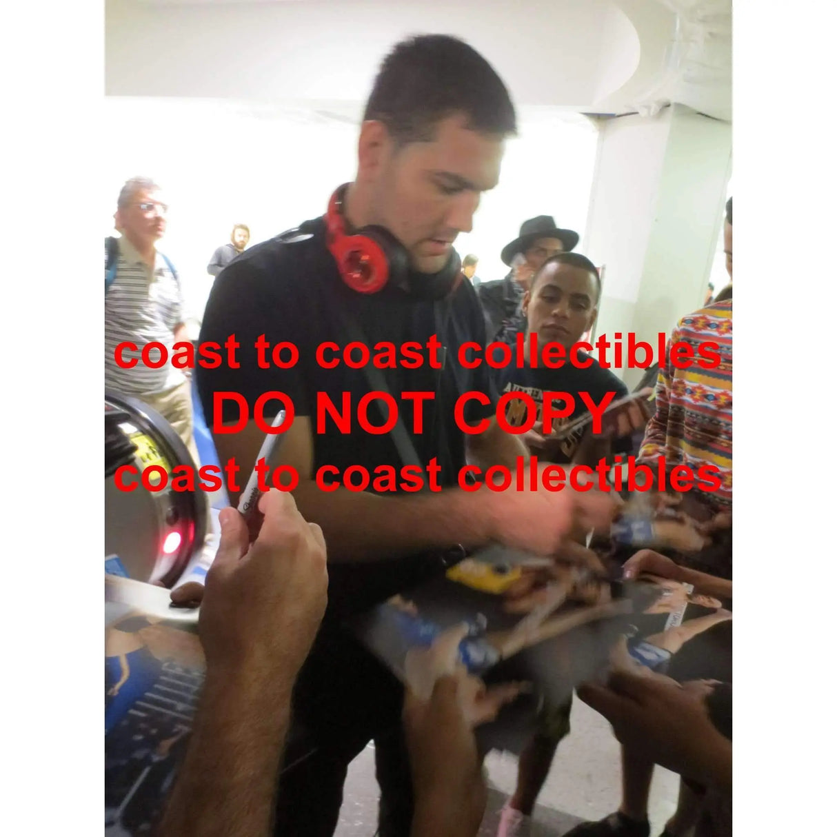 Chris Weidman, MMA, UFC, Signed, Autogrpahed, 8x10 Photo, a COA with the Proof Photo of Chris Signing Will Be Included
