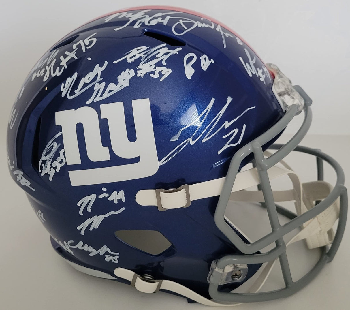 2022 New York Giants team signed full size football helmet COA exact proof Daniel Jones