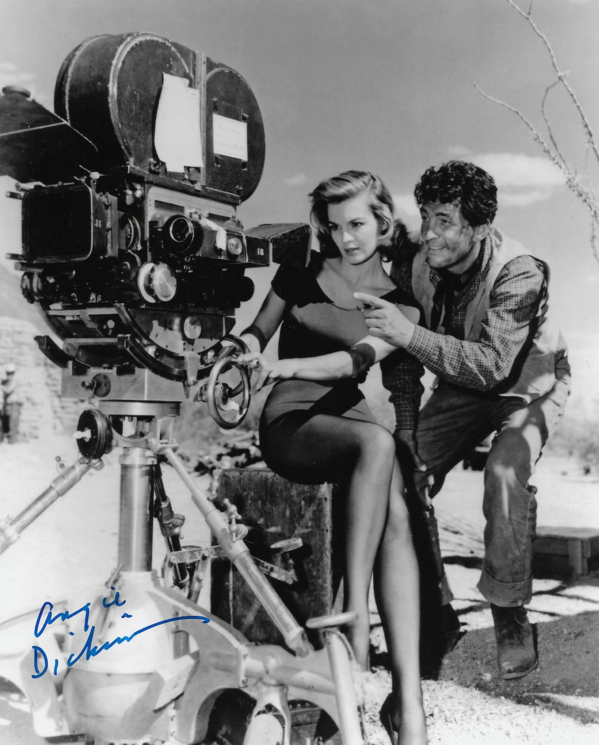 Angie Dickinson Signed 8x10 Photo Exact Proof COA Autographed Rio Bravo Actress STAR