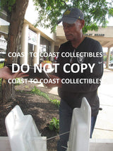 Willie Brown Oakland Raiders signed autographed, 8x10 Photo, COA with the proof photo will be included.