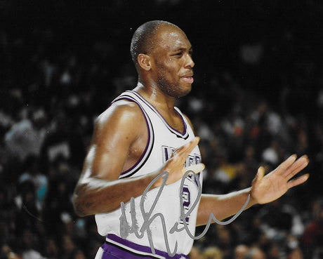 Mitch Richmond, Sacramento Kings, Signed, Autographed, Basketball 8X10 Photo, Coa with the proof photo will be included