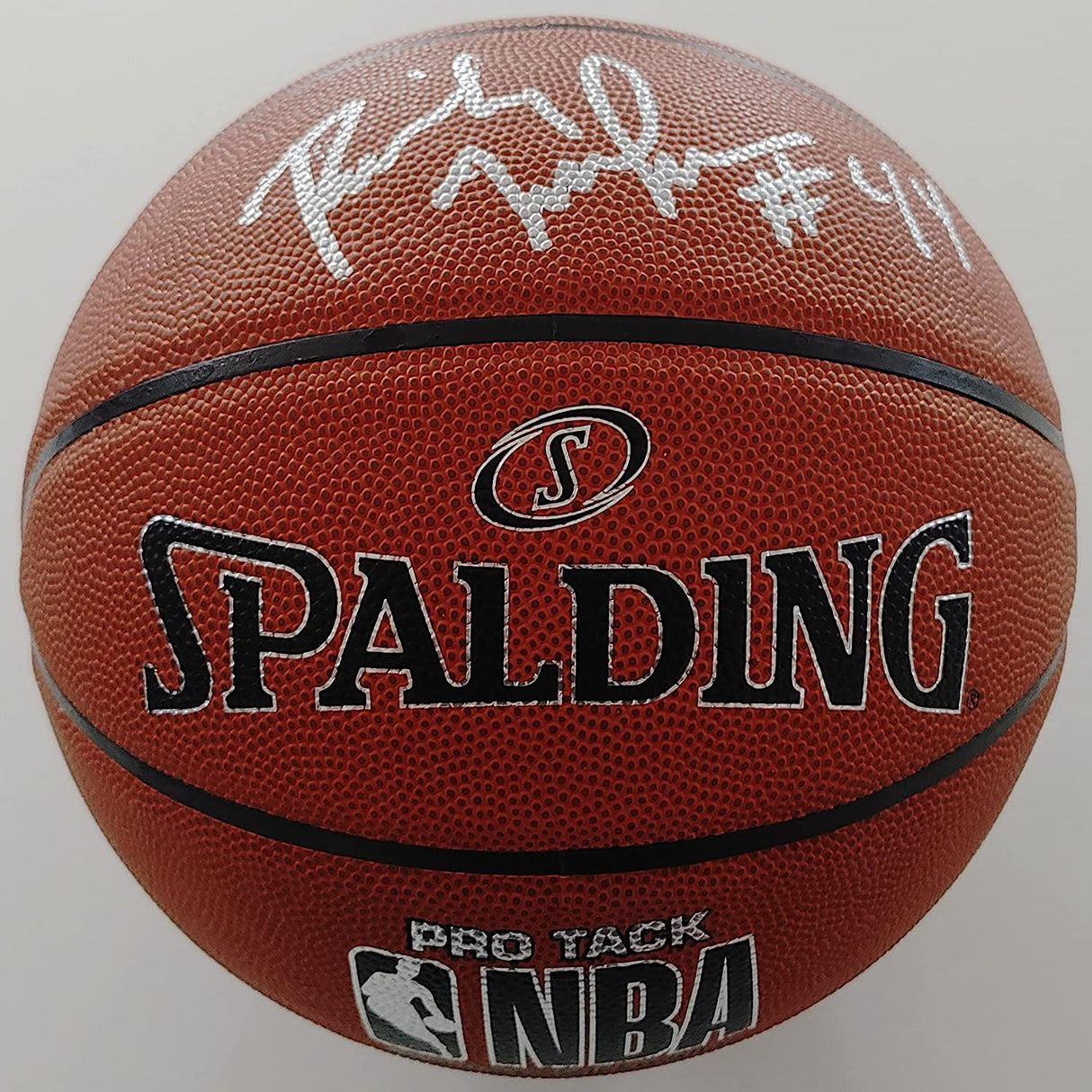 Rick Mahorn Detroit Pistons NJ Nets signed autographed NBA basketball proof Beckett COA