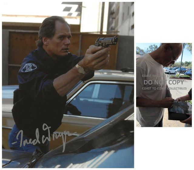 Fred Dryer Hunter signed Sgt Rick Hunter 8x10 photo Proof COA autographed STAR