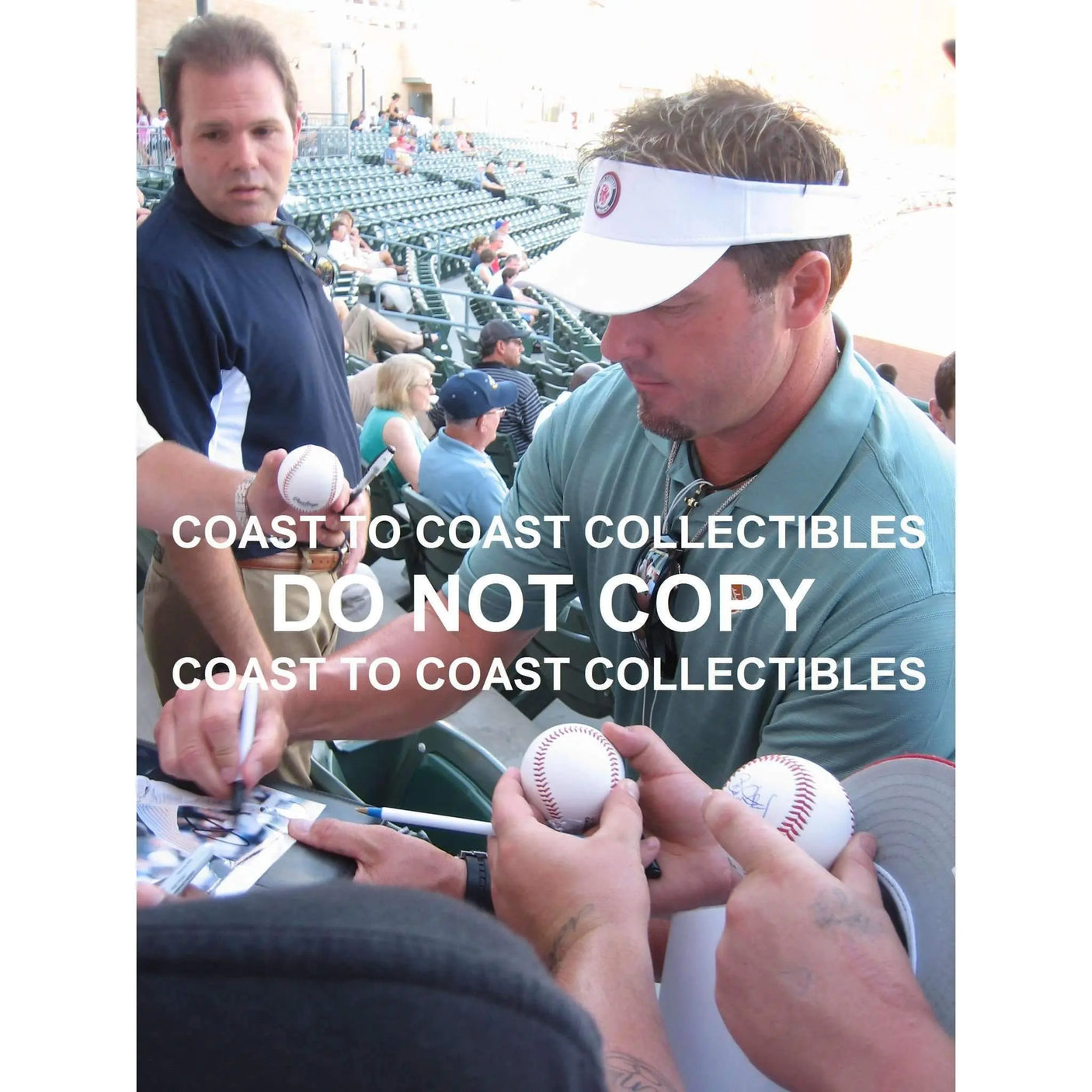 Roger Clemens, New York Yankees, Signed, Authographed, 8X10 Photo, a Coa with the Proof Photo of Roger Signing Will Be Included