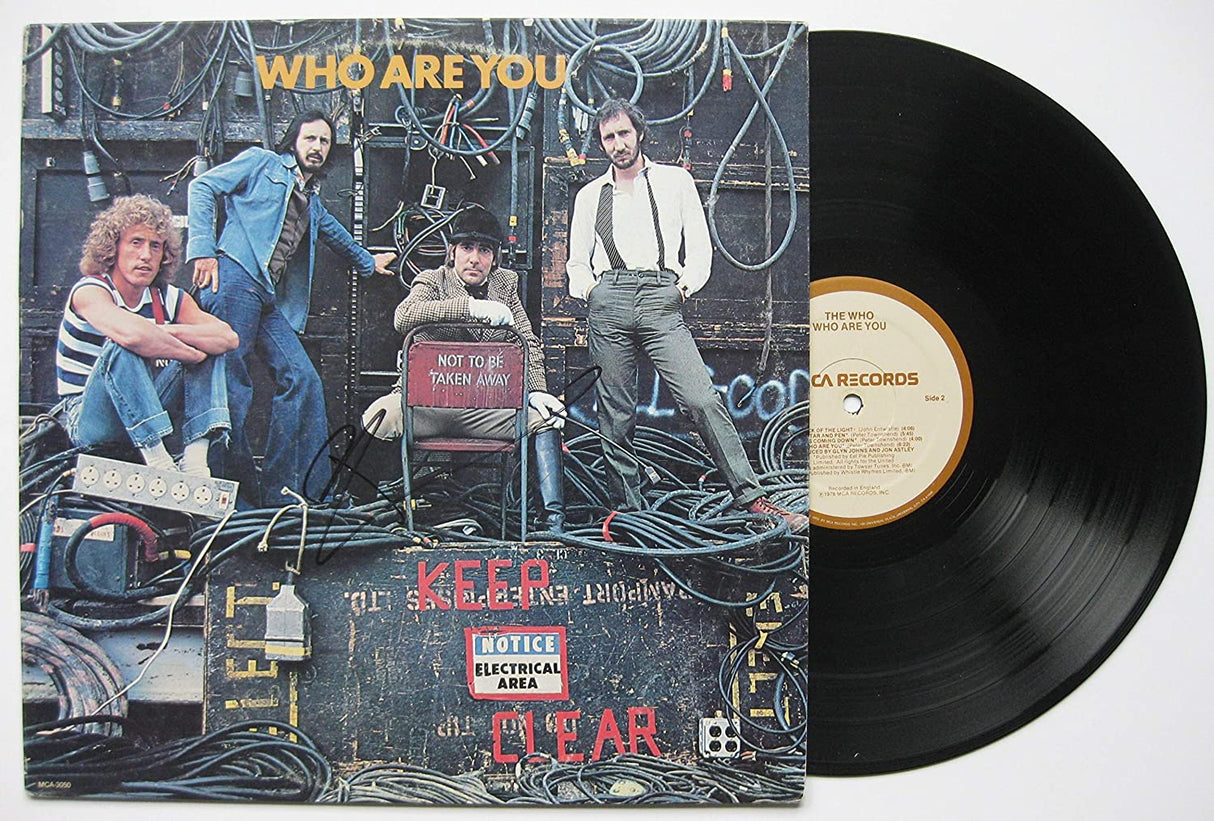 Pete Townshend The Who signed Who are you album vinyl record proof Beckett COA STAR