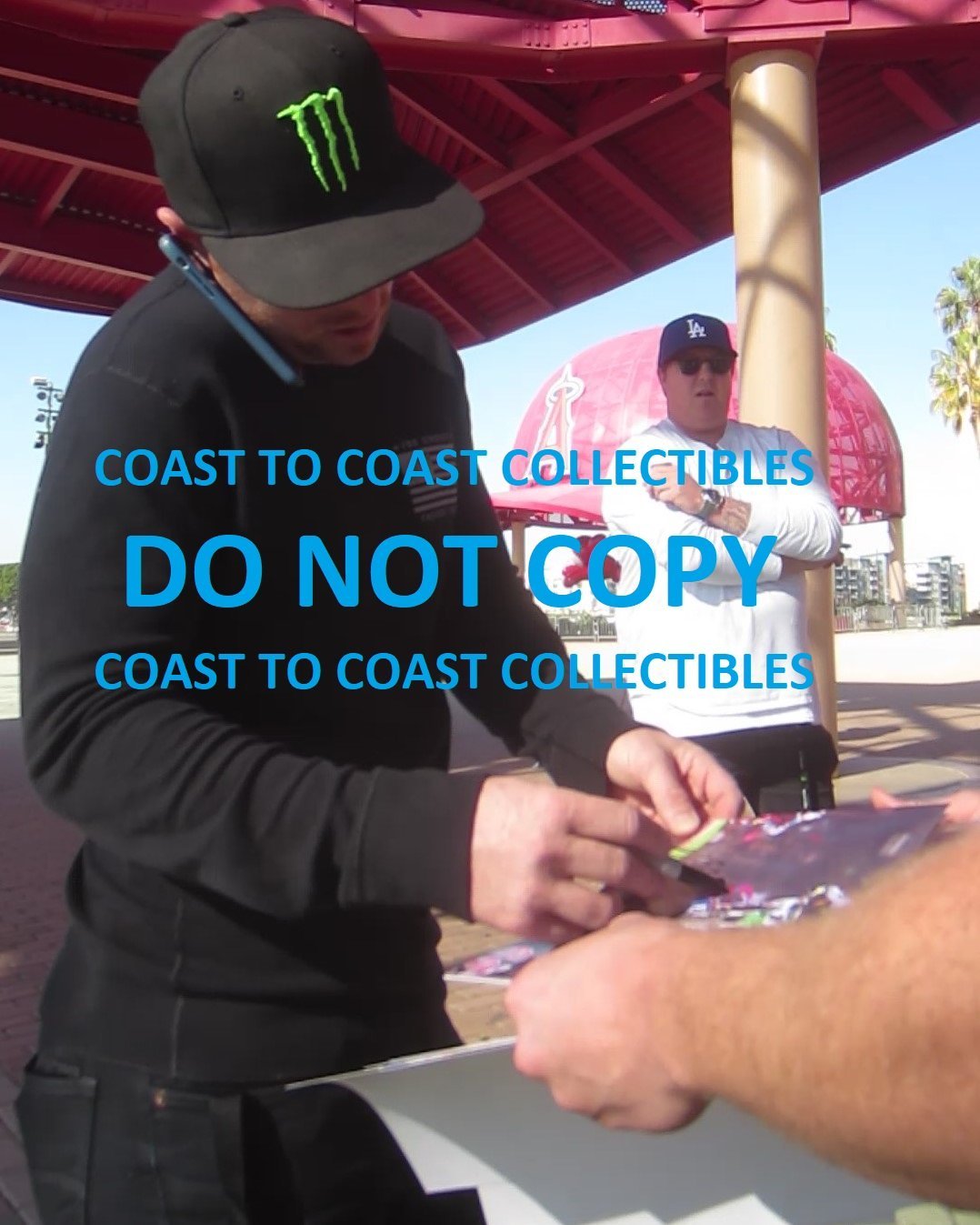 Ryan Villopoto, Supercross, Motocross, signed autographed, 8x10 Photo, COA with the proof photo will be included,