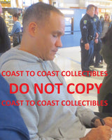 Robert Smith, Minnesota Vikings, Signed, Autographed, 8X10 Photo, a COA with the Proof Photo of Robert Signing Will Be Included.