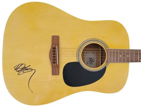 Willie Nelson Country music legend signed acoustic guitar Proof Beckett COA STAR autograph
