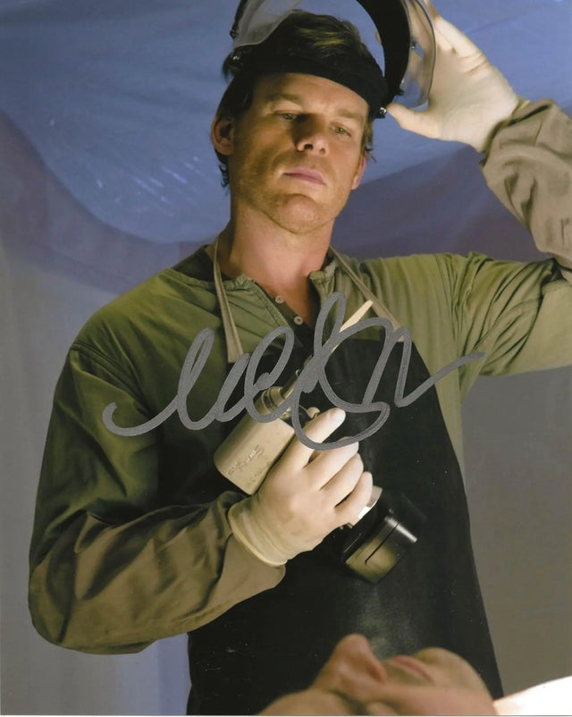 Michael C Hall Actor signed 8x10 photo COA proof autographed Dexter Six Feet Under.. STAR