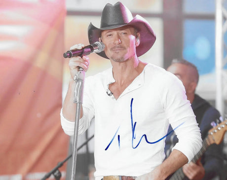 Tim McGraw Country music legend signed 8x10 photo COA Proof autographed Star