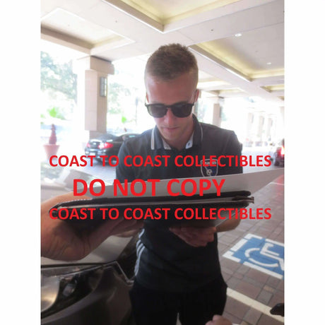 Tommy Thompson, San Jose Earthquakes, Signed, Autographed, 8x10 Photo, a Coa with the Proof Photo of Tommy Signing Will Be Included.