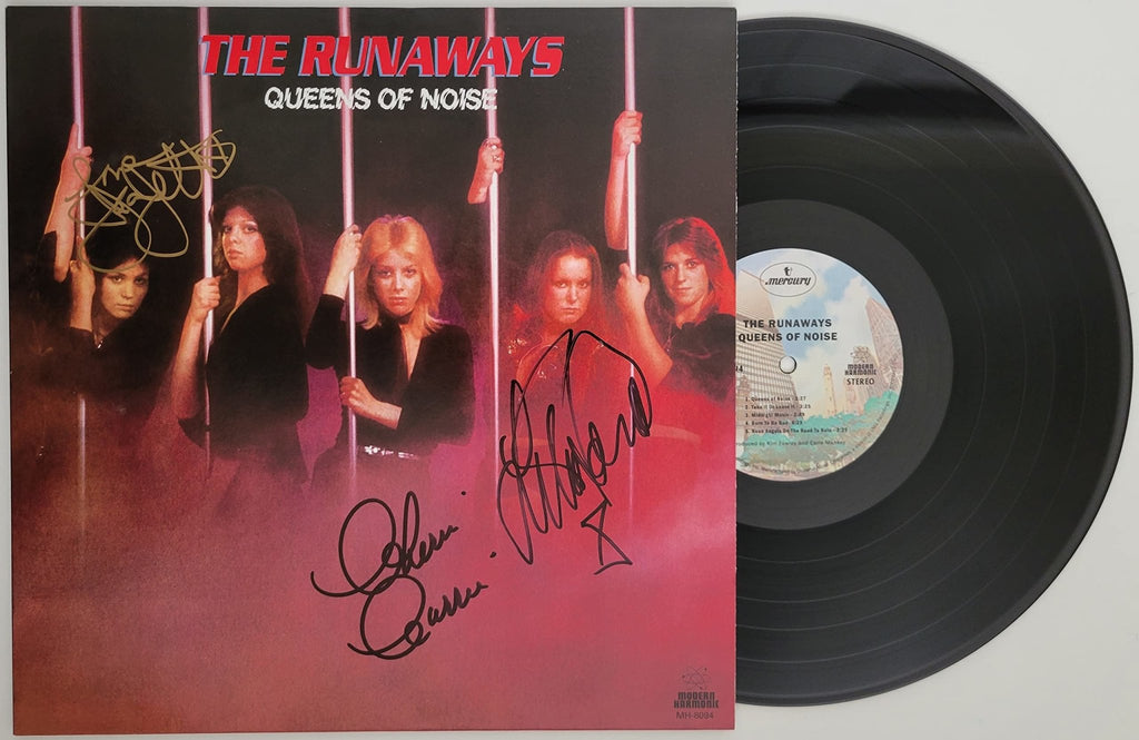 Joan Jett Cherie Currie Lita Ford signed The Runaways Queens of Noise album proof COA STAR
