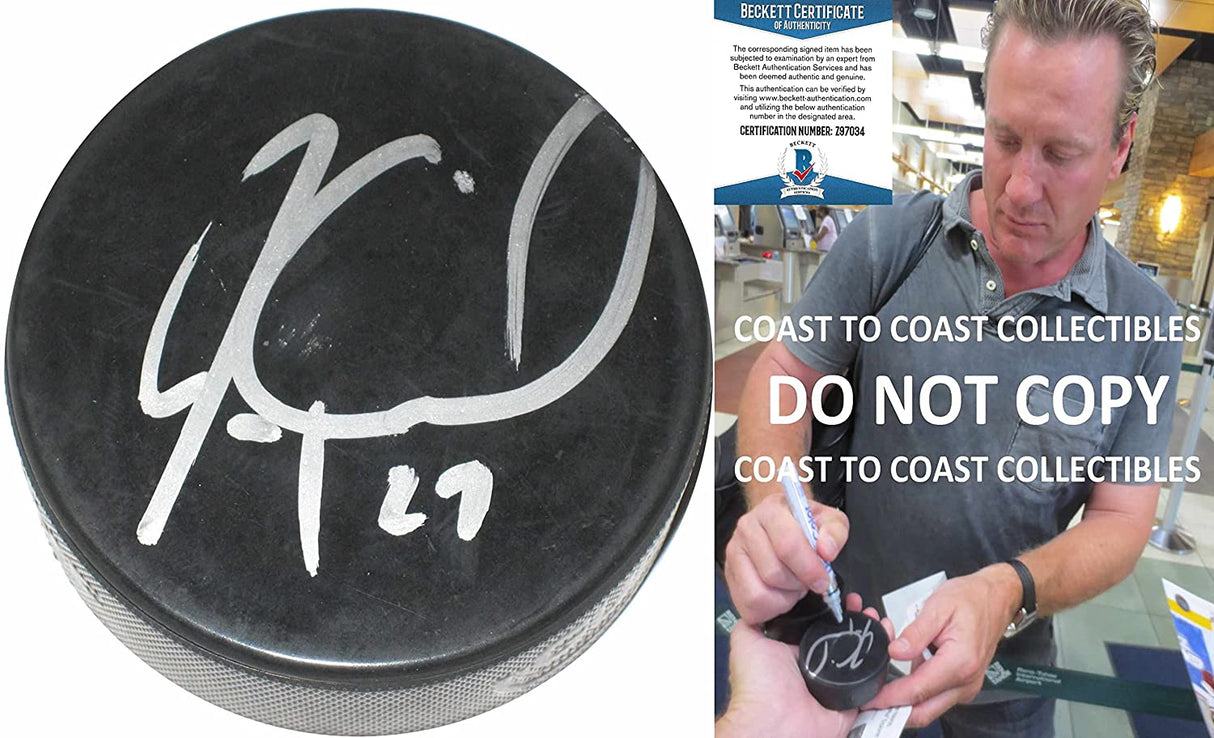 Jeremy Roenick Sharks Coyotes Blackhawks signed Hockey Puck proof Beckett COA