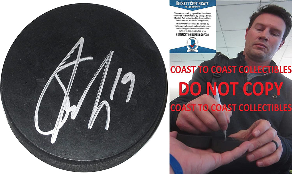 Shane Doan Jets Arizona Coyotes signed Hockey puck proof Beckett COA autographed