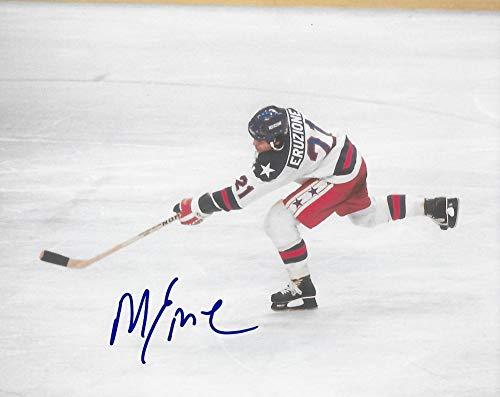 Mike Eruzione,1980 Lake Placid Winter Olymics, Usa Gold, signed, autographed, Hockey 8x10 Photo, Coa with the Proof Photo will be included