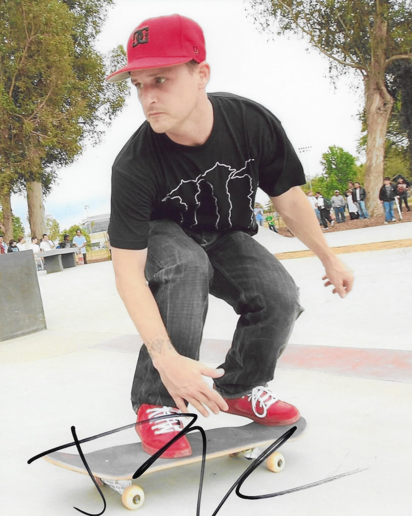 Rob Dyrdek skateboarder MTV star signed 8x10 Photo proof COA autographed.