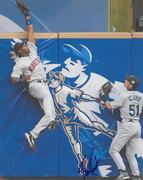 Torii Hunter signed Minnesota Twins baseball 8x10 Photo COA proof autographed