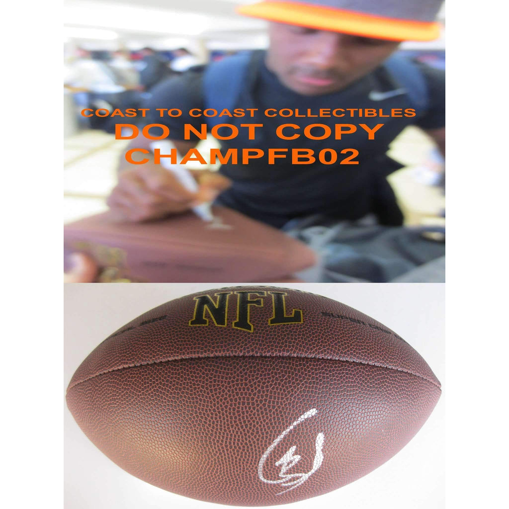 Giovani Bernard, Cincinnati Bengals, North Carolina Tar Heels, Signed, Autographed, NFL Football, a COA with the Proof Photo of Giovani Signing Will Be Included with the Football