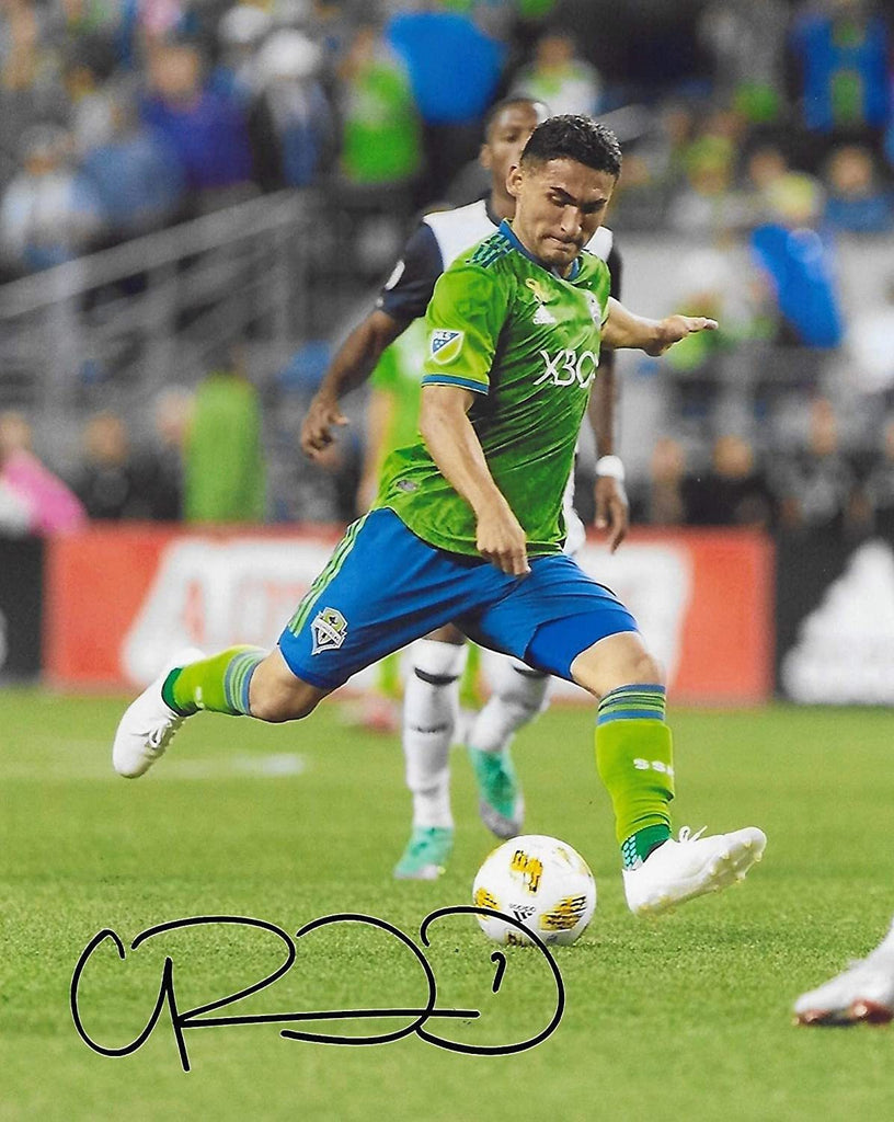 Cristian Roldan Seattle Sounders signed autographed soccer 8x10 photo. proof COA.