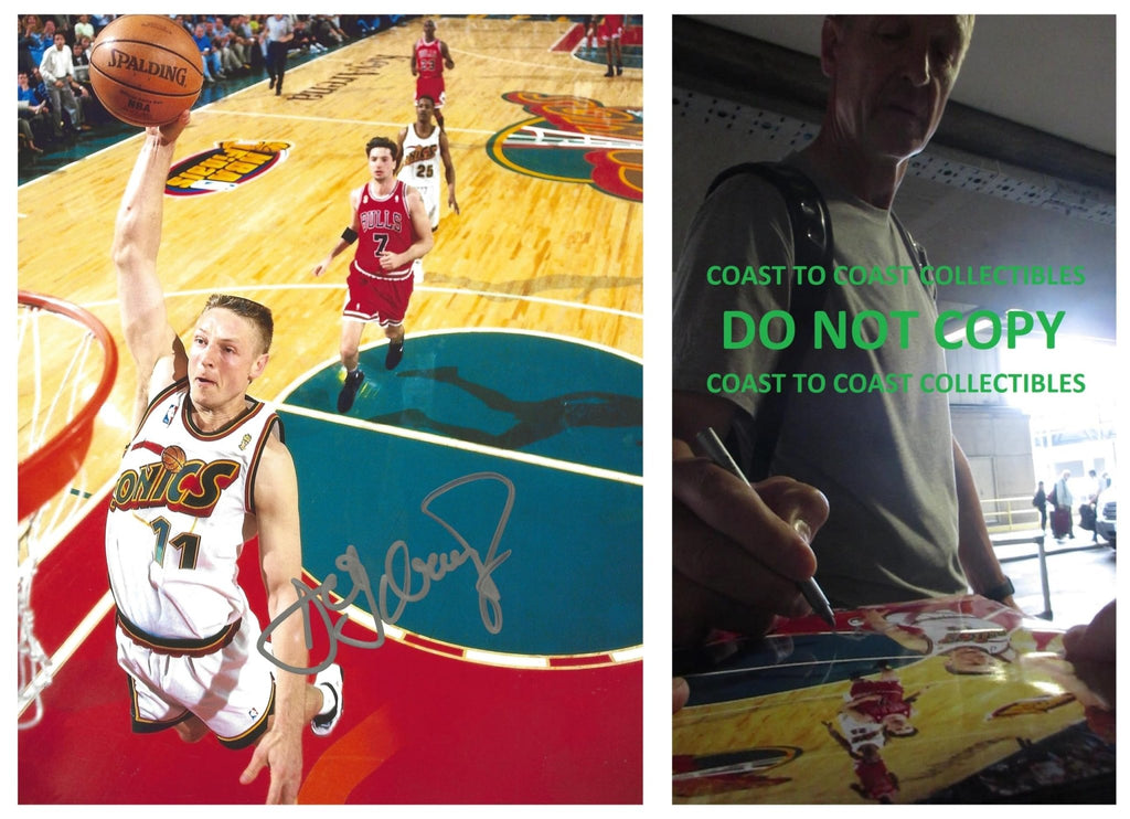 Detlef Schrempf signed Seattle Sonics 8x10 Basketball photo Proof COA autographed..