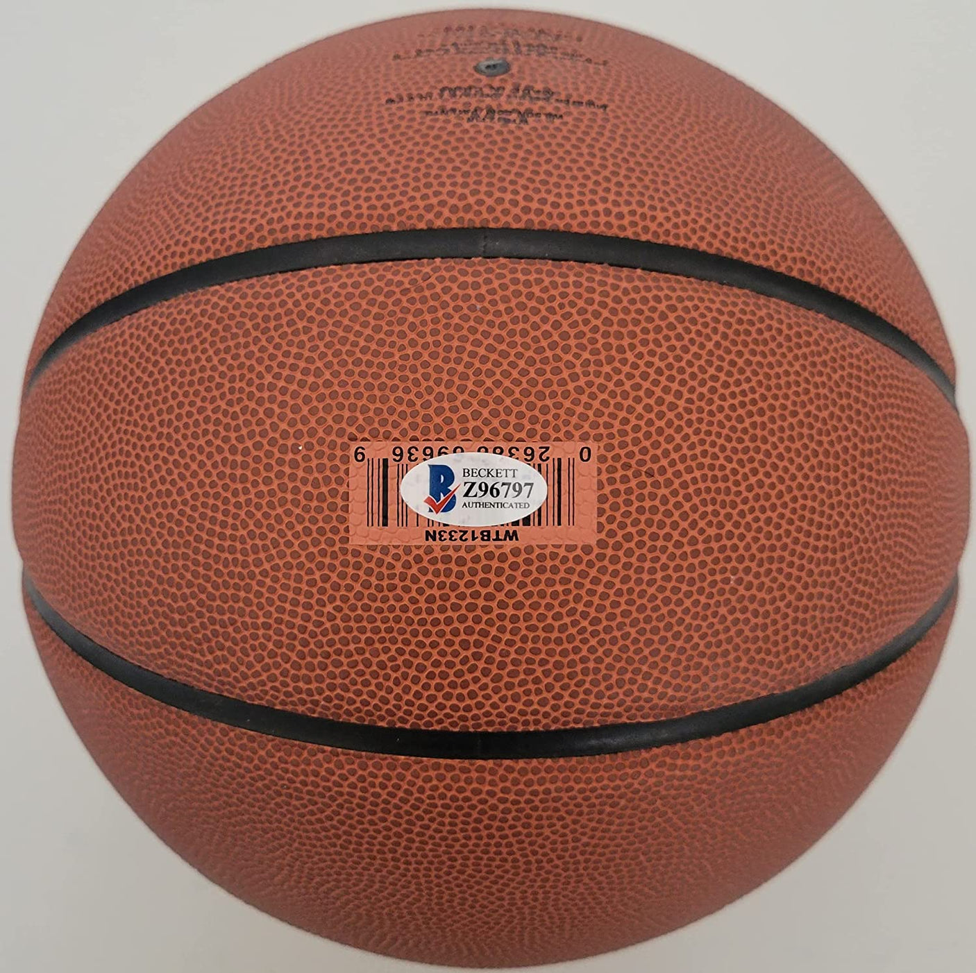 Jim Calhoun UConn Huskies Saint Joseph signed autographed NCAA basketball proof Beckett COA