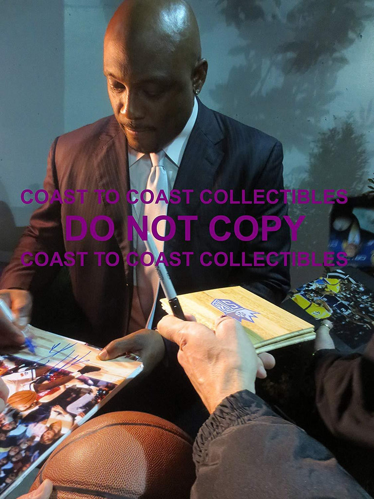Mitch Richmond, Sacramento Kings, Signed, Autographed, Basketball 8X10 Photo, Coa with the proof photo will be included