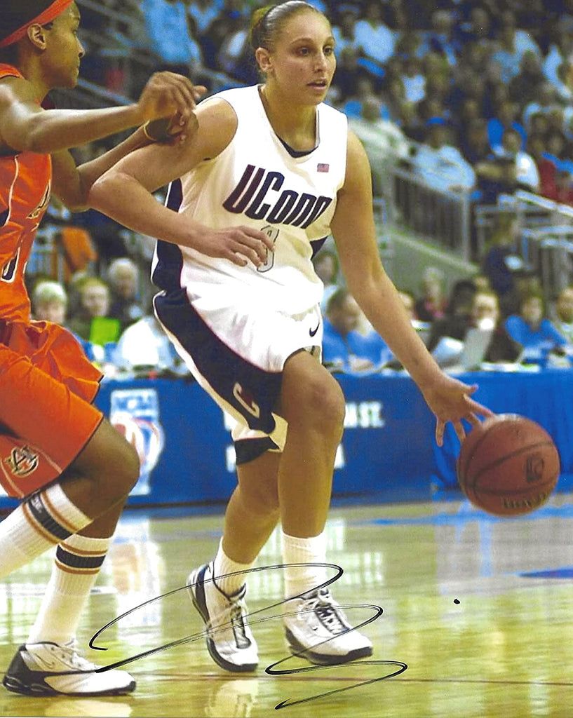 Diana Taurasi autographed UConn Huskies basketball 8x10 photo COA proof.