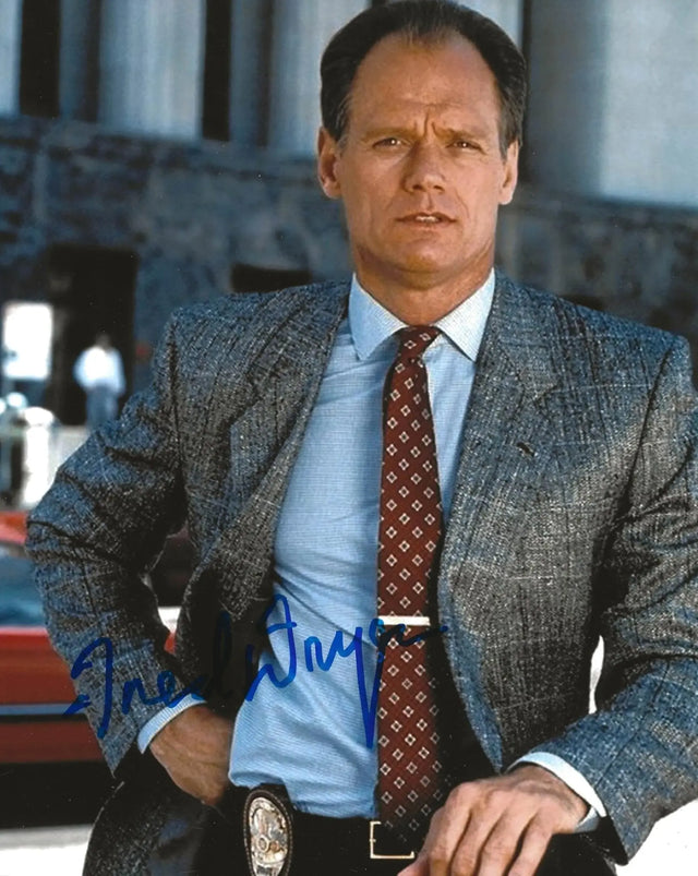 Fred Dryer Hunter signed Sgt Rick Hunter 8x10 photo Proof COA autographed STAR..