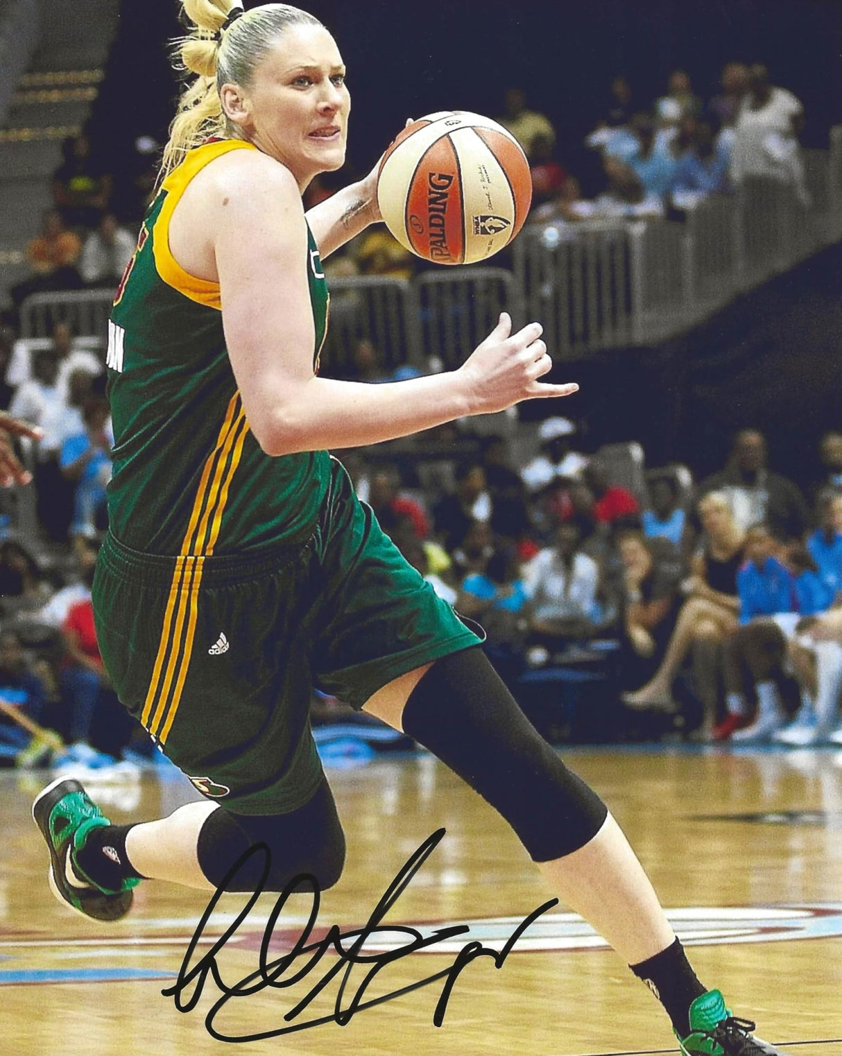 Lauren Jackson signed Seattle Storm 8x10 basketball photo COA Proof autograhed.