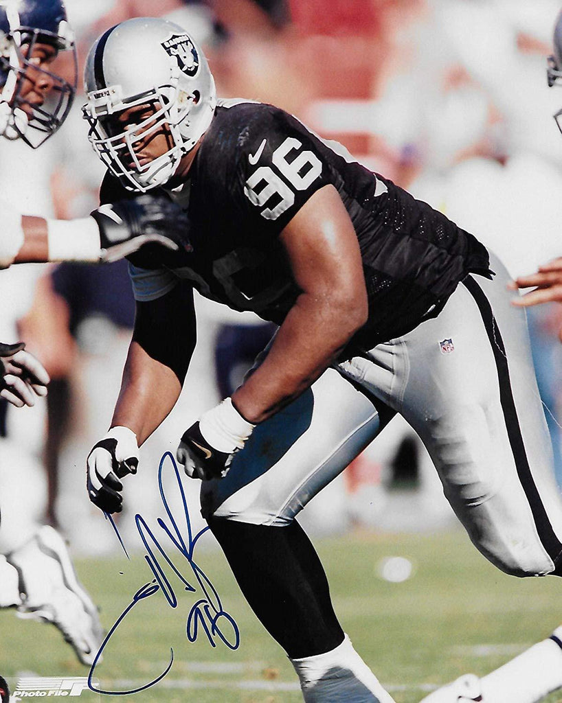 Darrell Russell Oakland Raiders signed autographed, 8x10 Photo, COA will be included.