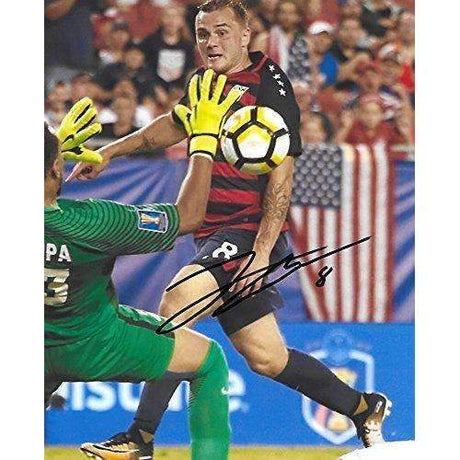 Jordan Morris, USA, United States National team, Signed, Autographed, 8X10 Photo, a Coa with the Proof Photo of Jordan Signing Will Be Included