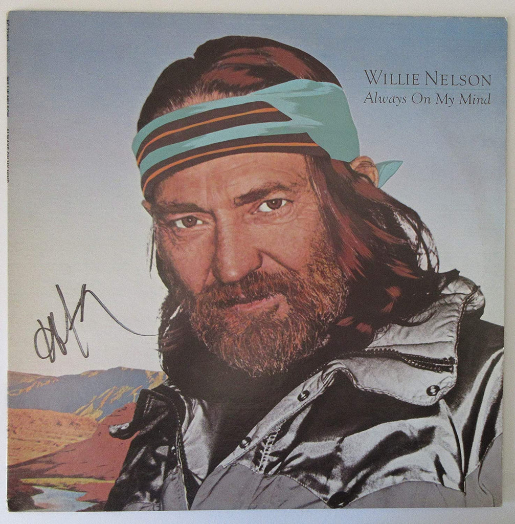 Willie Nelson signed Always on My Mind album vinyl record COA Proof Beckett STAR autographed