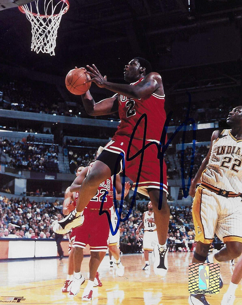 Eddy Curry Chicago Bulls, signed, autographed, Basketball 8X10 Photo, Coa will be included