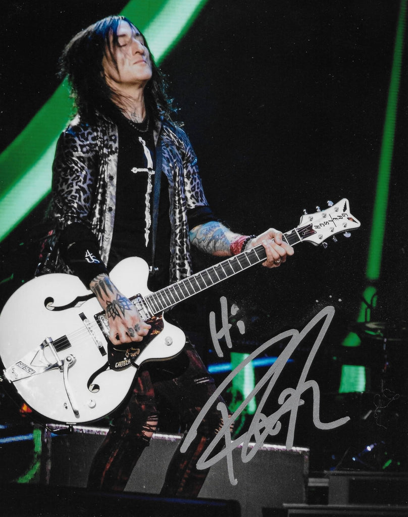 Richard Fortus Guns N Roses signed 8x10 photo proof COA autographed GNR Star.