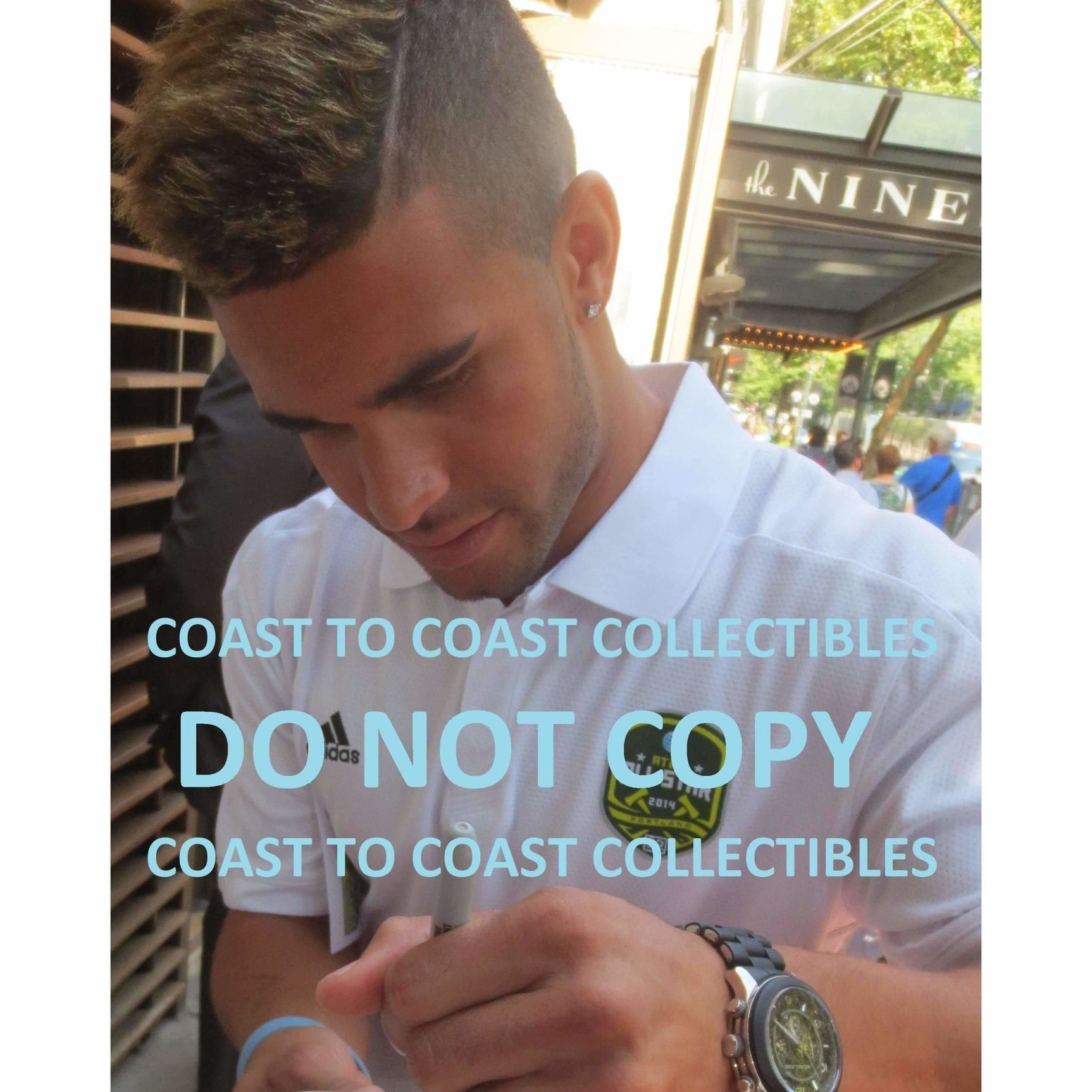 Dom Dwyer, Sporting Kansas City, Signed, Autographed, 8x10 Photo, a Coa with the Proof Photo of Dom Signing Will Be Included...