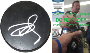 Devan Dubnyk Minnesota Wild Oilers Coyotes signed Hockey puck proof Beckett COA