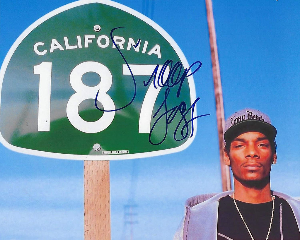 Snoop Dogg American rapper signed autographed 8x10 photo COA STAR