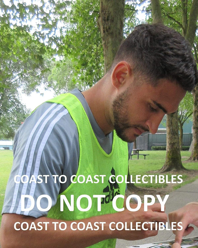 Cristian Roldan Seattle Sounders signed autographed soccer 8x10 photo. proof COA