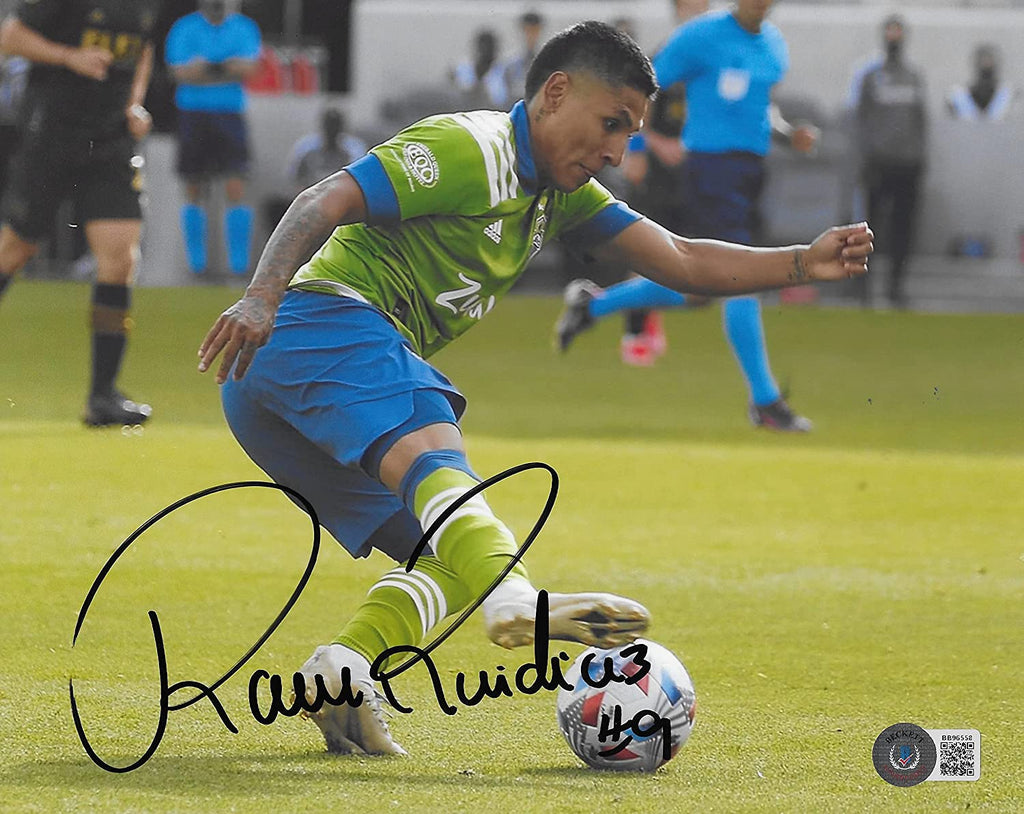 Raul Ruidiaz signed autographed Seattle Sounders 8x10 photo proof Beckett COA.