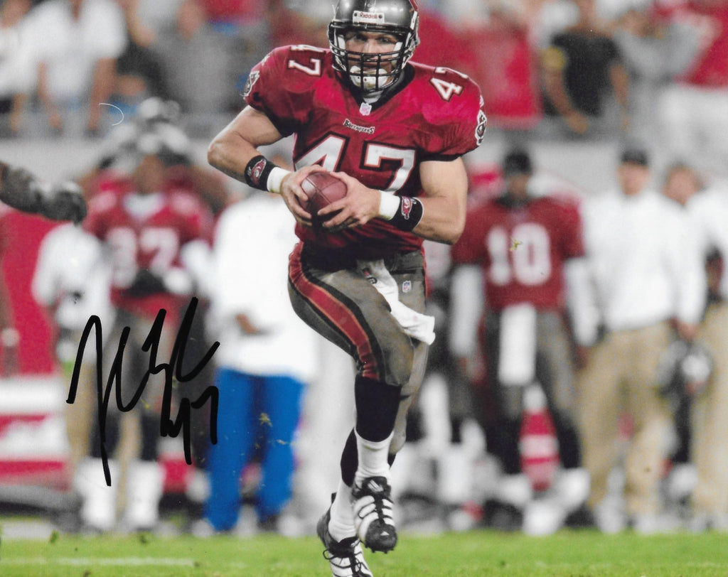 John Lynch signed Tampa Bay Buccaneers football 8x10 photo COA proof autographed,