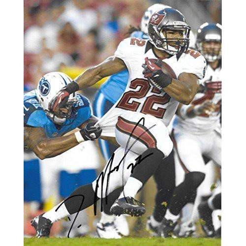 Doug Martin, Tampa Bay Buccaneers, Bucs, Signed, Autographed, 8X10 Photo, a COA with the Proof Photo of Doug Signing Will Be Included.